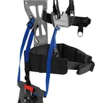Kép 4/19 - Balance X. Az ergonomikus heveder széles háttámasszal, vállpánttal és övvel rendelkezik, amelyek segítségével egyenletesebben oszlik el a háton a súly.