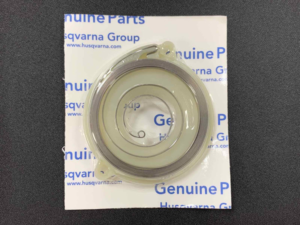 Husqvarna indítórugó 555 / 560 XP / 560 XP G / 562 XP / 562 XP G / 565 / 572 XP / 572 XP G típusokhoz Husqvarna indítórugó 555 / 560 XP / 560 XP G / 562 XP / 562 XP G / 565 / 572 XP / 572 XP G típusokhoz