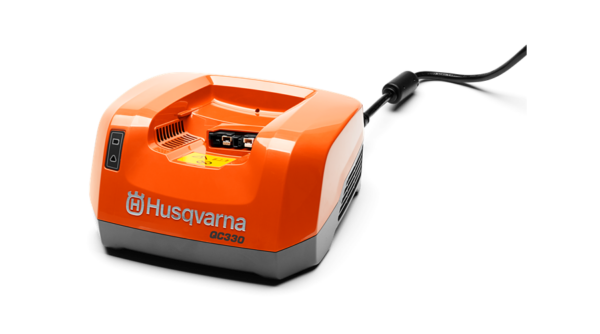 HUSQVARNA QC330 akkumulátor töltő, 330W